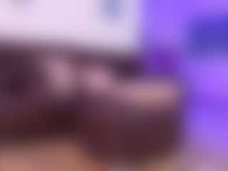Lara Giraldo's Live Sex Cam Show