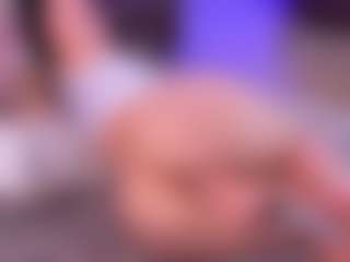 Lara Giraldo's Live Sex Cam Show