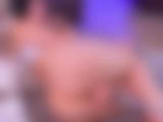 Lara Giraldo's Live Sex Cam Show