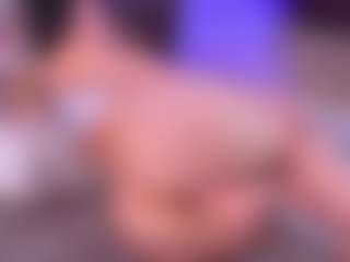 Live cam show with Lara Giraldo - Lush Latina on CamSodaAdn | colombia