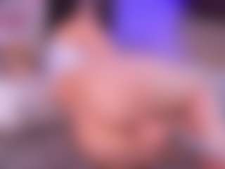 Lara Giraldo's Live Sex Cam Show