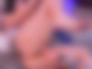 Live cam show with Lara Giraldo - Twerk Latina on Mixed Magazine Live | colombia