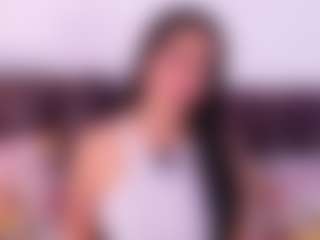 Lara Giraldo's Live Sex Cam Show