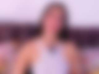 Lara Giraldo's Live Sex Cam Show