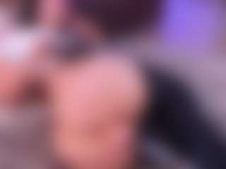 Lara Giraldo's Live Sex Cam Show