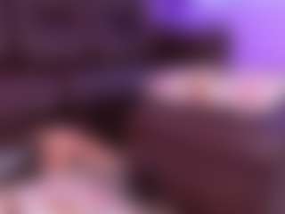 Lara Giraldo's Live Sex Cam Show