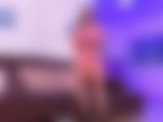 Lara Giraldo's Live Sex Cam Show