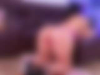 Lara Giraldo's Live Sex Cam Show