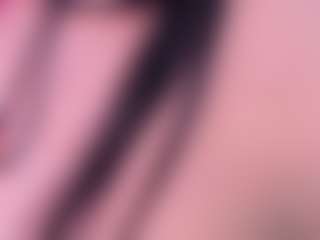 Lara Giraldo's Live Sex Cam Show