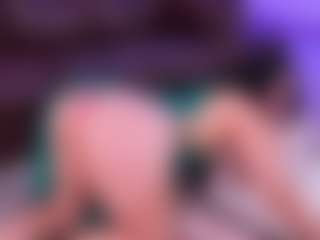 Lara Giraldo's Live Sex Cam Show