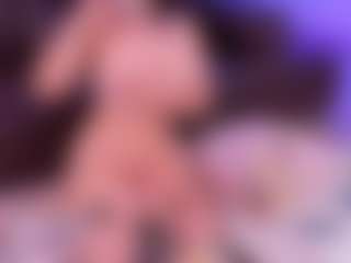 Lara Giraldo's Live Sex Cam Show