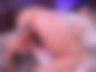 Lara Giraldo's Live Sex Cam Show