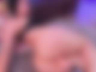 Lara Giraldo's Live Sex Cam Show