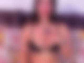 Lara Giraldo's Live Sex Cam Show