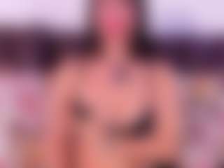Lara Giraldo's Live Sex Cam Show