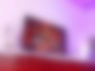 Lara Giraldo's Live Sex Cam Show