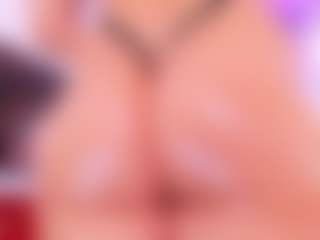 Lara Giraldo's Live Sex Cam Show
