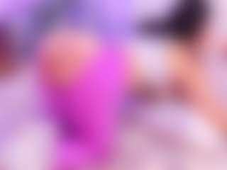 Lara Giraldo's Live Sex Cam Show