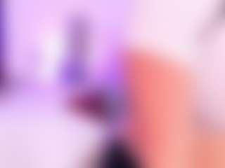 Live cam show with Lara Giraldo - Tattoos Young Adult on Mixed Magazine Live