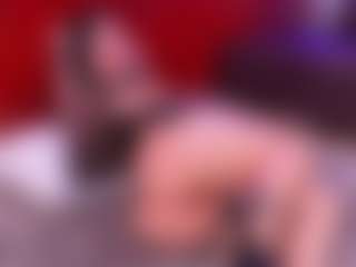 Lara Giraldo's Live Sex Cam Show