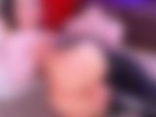 Lara Giraldo's Live Sex Cam Show