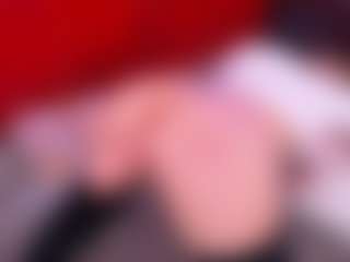 Lara Giraldo's Live Sex Cam Show