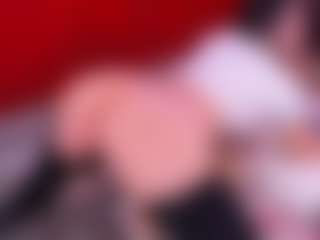 Lara Giraldo's Live Sex Cam Show