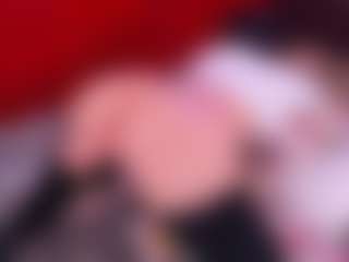 Lara Giraldo's Live Sex Cam Show