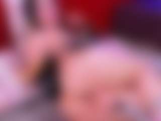 Lara Giraldo's Live Sex Cam Show