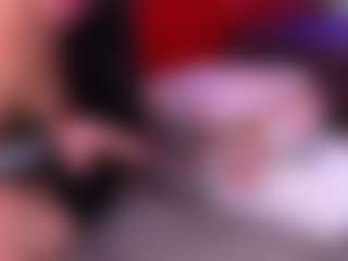Live cam show with Lara Giraldo - Pawg on camwithhim.com