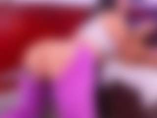 Lara Giraldo's Live Sex Cam Show