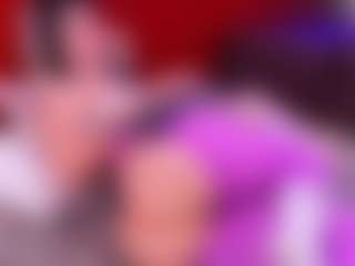 Lara Giraldo's Live Sex Cam Show