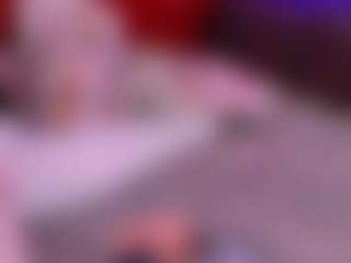 Lara Giraldo's Live Sex Cam Show