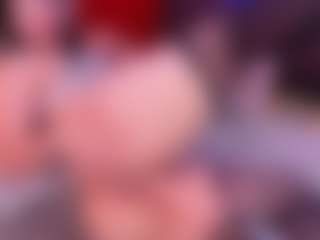 Lara Giraldo's Live Sex Cam Show
