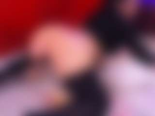 Live cam show with Lara Giraldo - Asshole on Big Tits