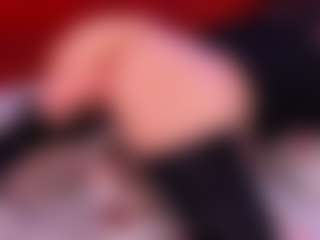Lara Giraldo's Live Sex Cam Show