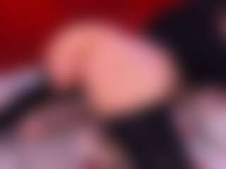 Live cam show with Lara Giraldo - Asshole Big Tits on SxyPornLive