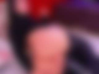 Lara Giraldo's Live Sex Cam Show