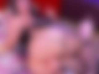 Live cam show with Lara Giraldo - Athletic Young Adult on Hubzter Live