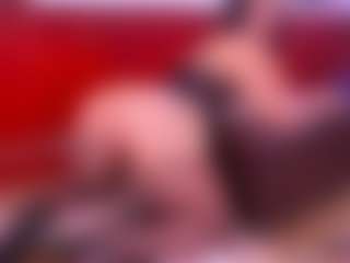 Lara Giraldo's Live Sex Cam Show