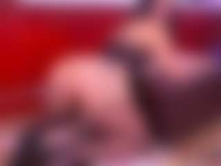Lara Giraldo's Live Sex Cam Show