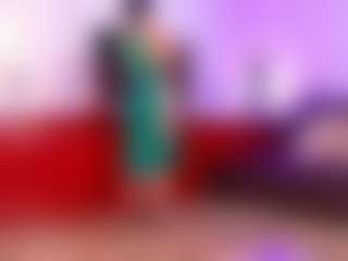 Lara Giraldo's Live Sex Cam Show