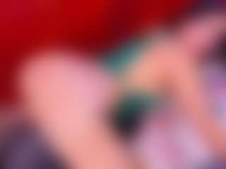 Lara Giraldo's Live Sex Cam Show