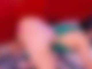 Lara Giraldo's Live Sex Cam Show