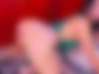 Lara Giraldo's Live Sex Cam Show