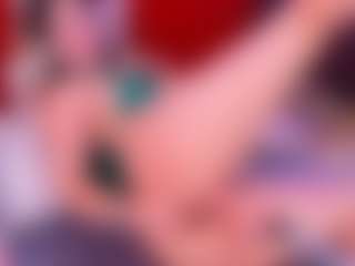 Lara Giraldo's Live Sex Cam Show