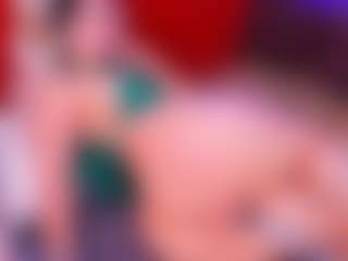 Live cam show with Lara Giraldo - Blowjob on Lustler