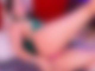 Lara Giraldo's Live Sex Cam Show