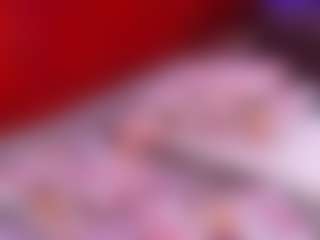 Lara Giraldo's Live Sex Cam Show