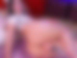 Lara Giraldo's Live Sex Cam Show
